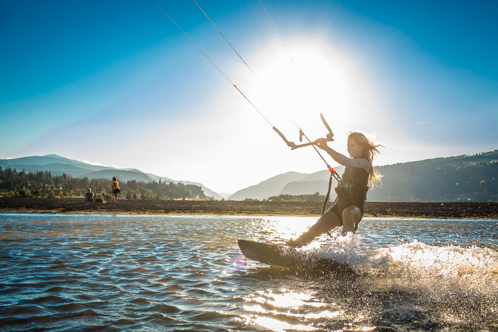 Kite Surfing on the Columbia River in Oregon | Martin Sundberg - Active ...